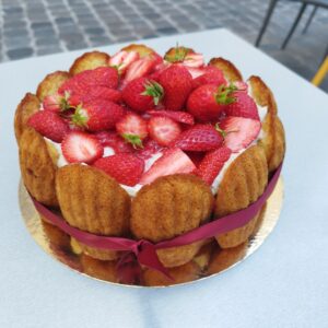 Charlotte aux fraises